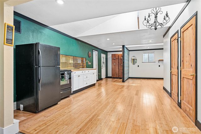 1100 Greenleaf Avenue, Burlington, WA 98233