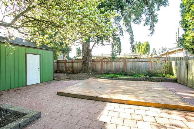 1100 Greenleaf Avenue, Burlington, WA 98233