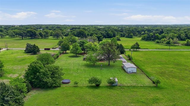 185 Owens Road, Bells, TX 75414