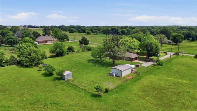 185 Owens Road, Bells, TX 75414