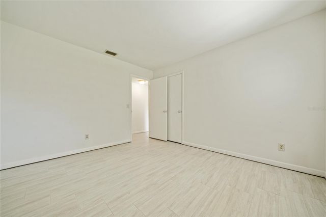 10403 LAKE CARROLL WAY, Tampa, FL 33618