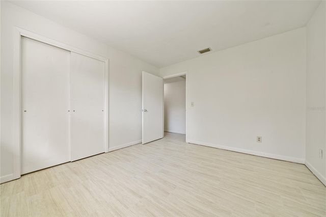 10403 LAKE CARROLL WAY, Tampa, FL 33618