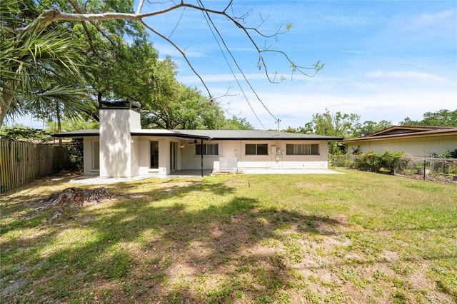 10403 LAKE CARROLL WAY, Tampa, FL 33618