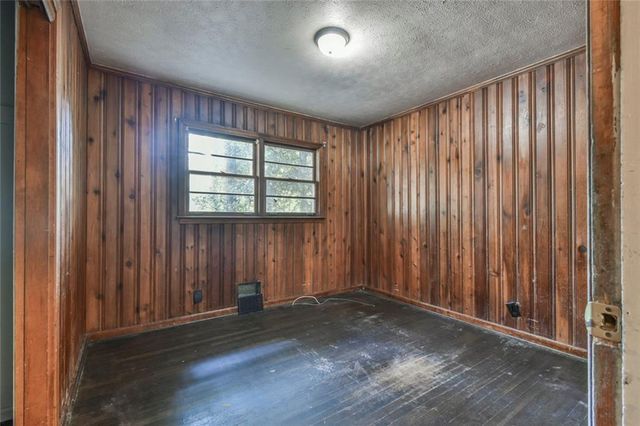 625 Long Circle NW, Lawrenceville, GA 30044
