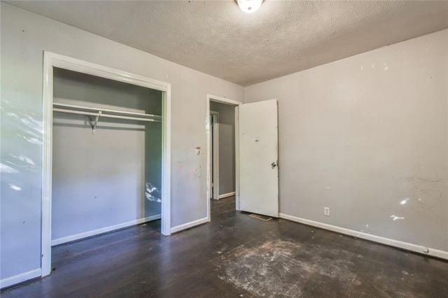 625 Long Circle NW, Lawrenceville, GA 30044