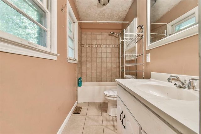 625 Long Circle NW, Lawrenceville, GA 30044