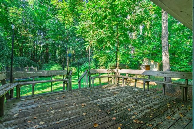 625 Long Circle NW, Lawrenceville, GA 30044