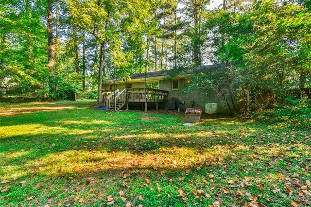 625 Long Circle NW, Lawrenceville, GA 30044