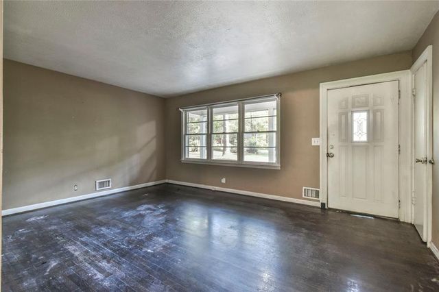 625 Long Circle NW, Lawrenceville, GA 30044