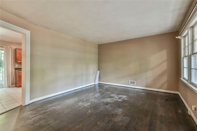 625 Long Circle NW, Lawrenceville, GA 30044