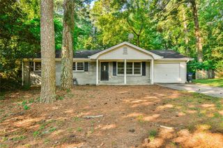 625 Long Circle NW, Lawrenceville, GA 30044