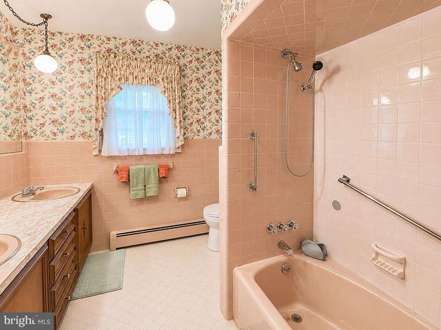 219 LANDIS AVE, Bridgeton, NJ 08302