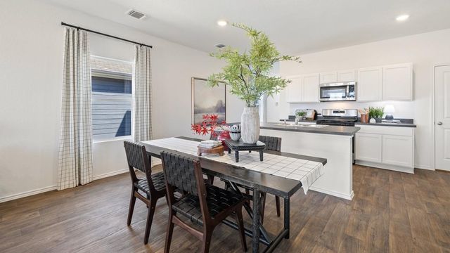 173 Schuenemann WAY, Uhland, TX 78640