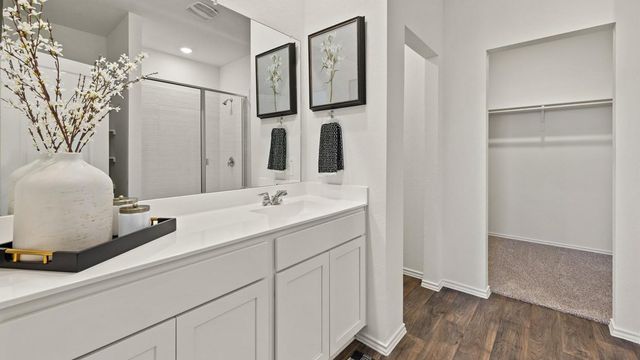 173 Schuenemann WAY, Uhland, TX 78640