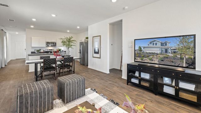 173 Schuenemann WAY, Uhland, TX 78640