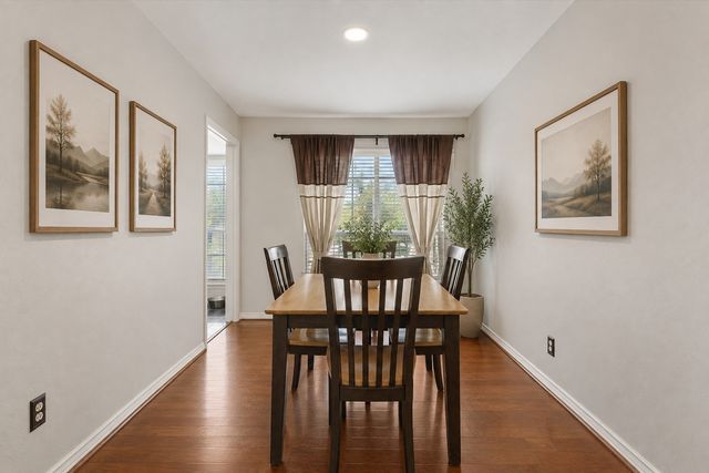 5821 Copperwood Lane 2126, Dallas, TX 75248