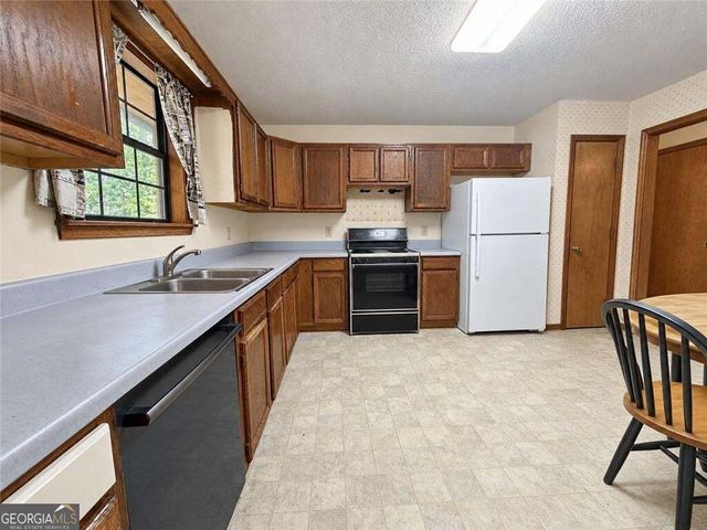 3893 Nowlin Road NW, Kennesaw, GA 30144