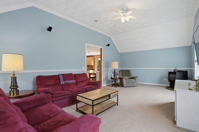 160 Gray Road, Templeton, MA 01468