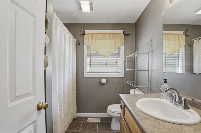 160 Gray Road, Templeton, MA 01468