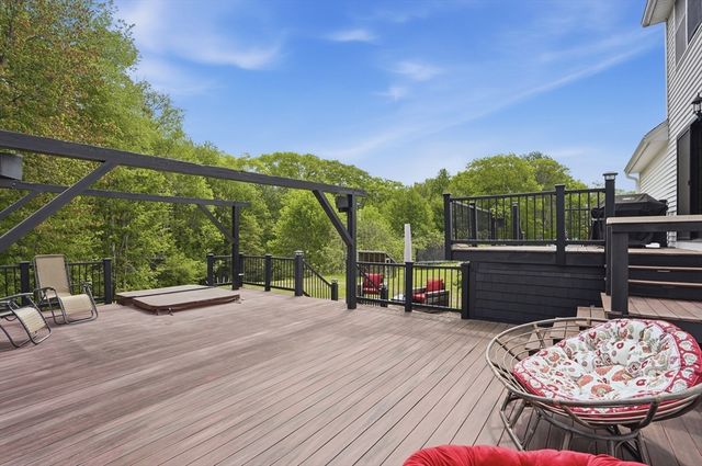 160 Gray Road, Templeton, MA 01468