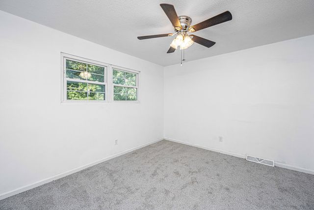 341 Oxford Road, Ladson, SC 29456
