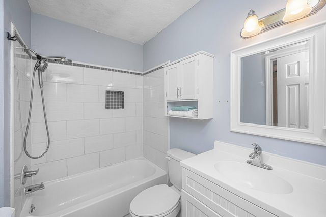 341 Oxford Road, Ladson, SC 29456