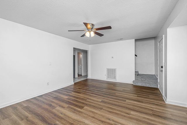 341 Oxford Road, Ladson, SC 29456