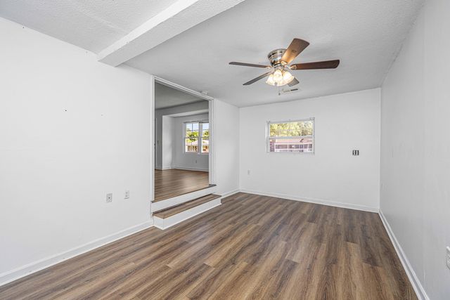 341 Oxford Road, Ladson, SC 29456
