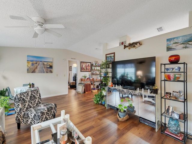 4697 SE Copperwood Terrace, Stuart, FL 34997