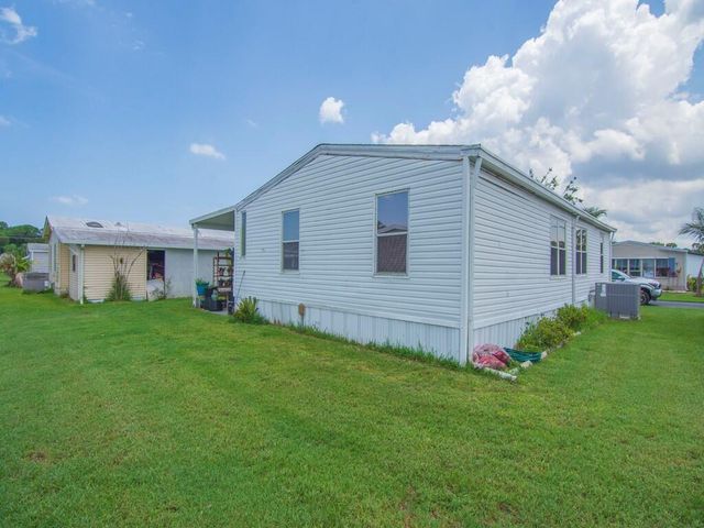 4697 SE Copperwood Terrace, Stuart, FL 34997