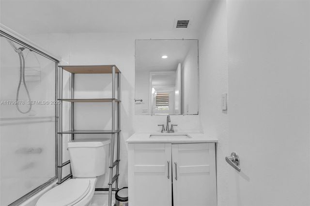 801 NW 47th Avenue 118W, Miami, FL 33126