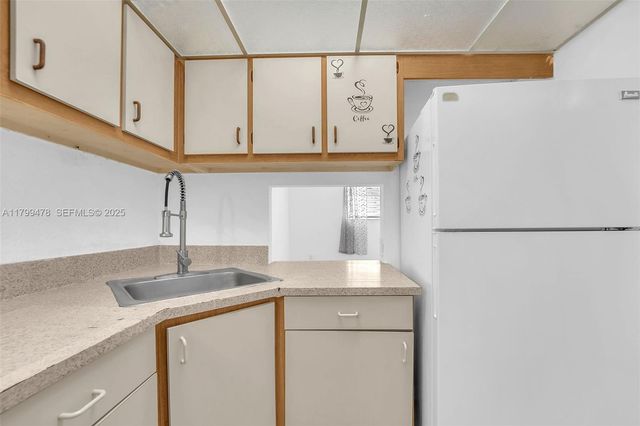 801 NW 47th Avenue 118W, Miami, FL 33126