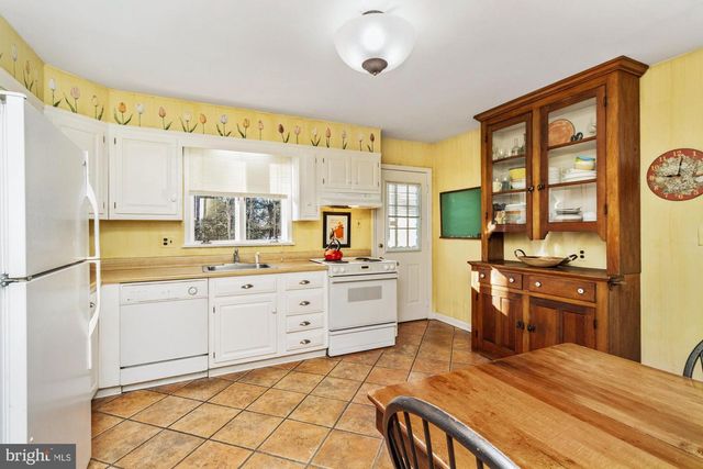 3 RAVENS NEST CT, Glen Arm, MD 21057