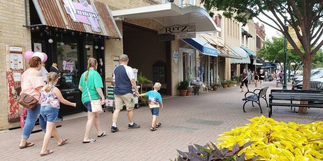 815 N Kentucky Street A, Mckinney, TX 75069