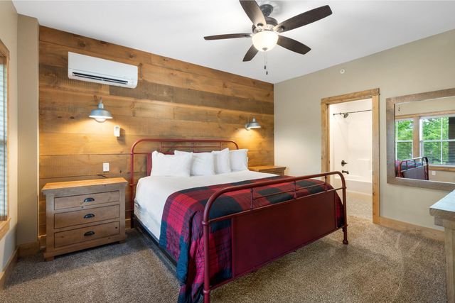 133 Carefree Lane 17, Kimberling City, MO 65686