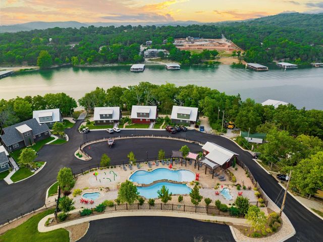 133 Carefree Lane 17, Kimberling City, MO 65686