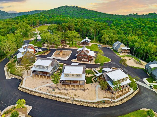 133 Carefree Lane 17, Kimberling City, MO 65686