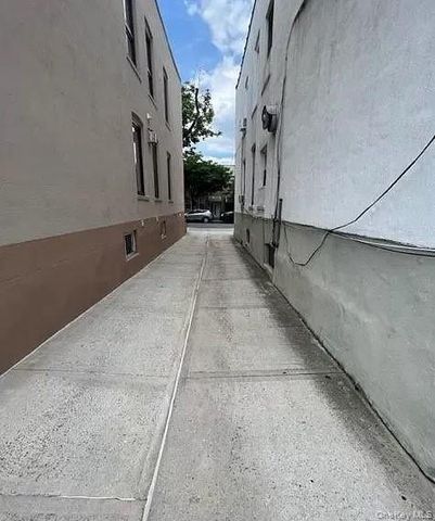 6456 Woodbine Street, Ridgewood, NY 11385