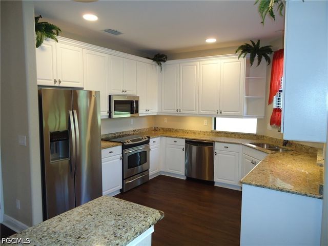15940 Prentiss Pointe CIR 101, Fort Myers, FL 33908