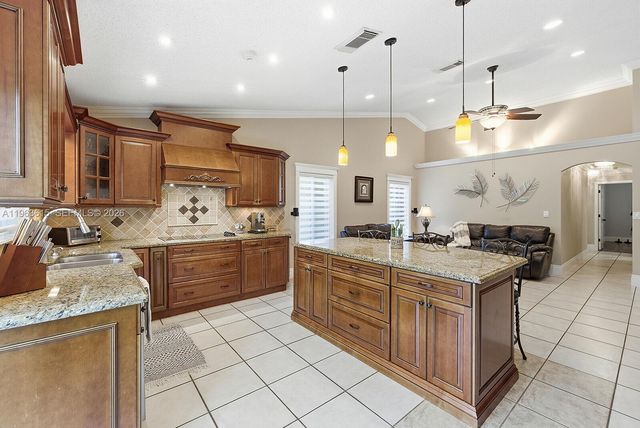 1900 SW 133rd Ave, Miramar, FL 33027