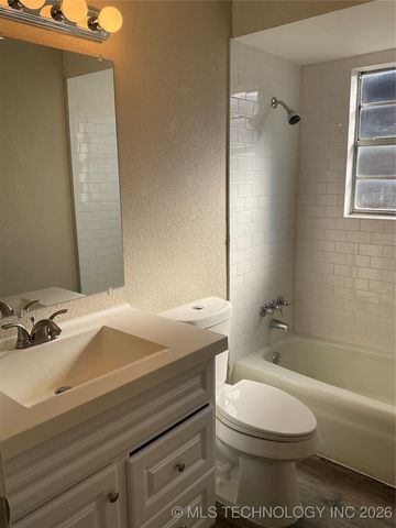 2725 S 132nd East East Avenue, Tulsa, OK 74134