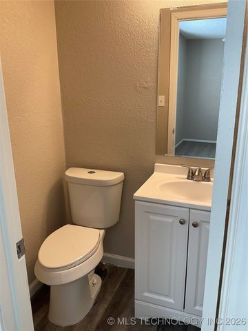 2725 S 132nd East East Avenue, Tulsa, OK 74134