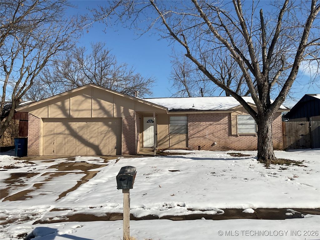 2725 S 132nd East East Avenue, Tulsa, OK 74134