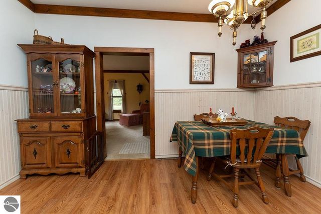 1227 E Washington Road, Farwell, MI 48622