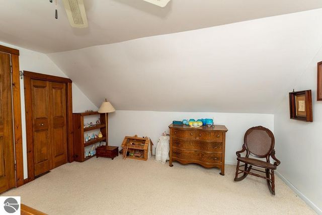 1227 E Washington Road, Farwell, MI 48622