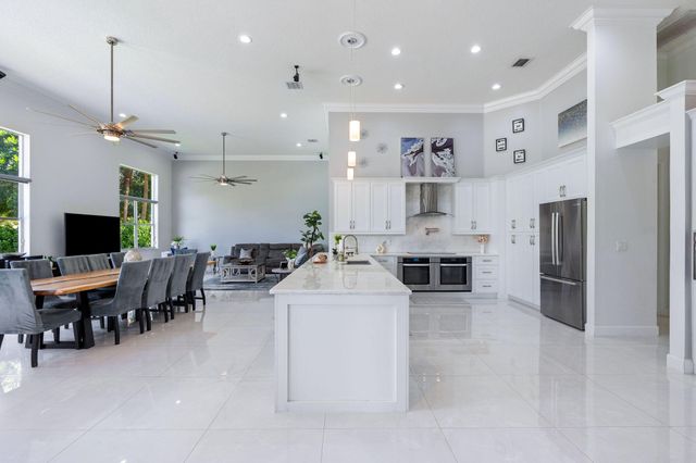 3958 SW 140TH Avenue, Davie, FL 33330