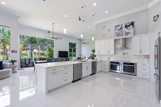 3958 SW 140TH Avenue, Davie, FL 33330