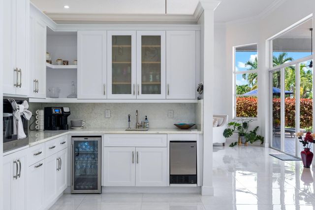 3958 SW 140TH Avenue, Davie, FL 33330