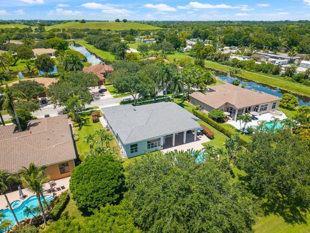3958 SW 140TH Avenue, Davie, FL 33330