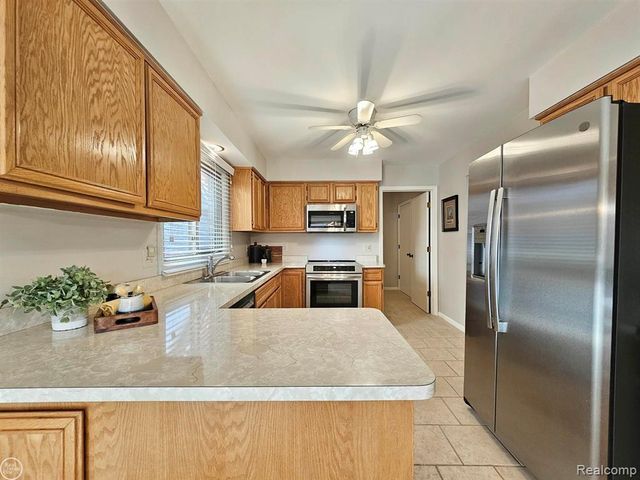 17901 Pointe Court, Clinton Charter Township, MI 48038